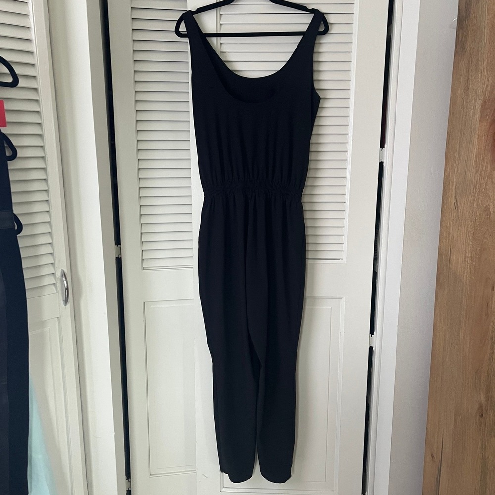 Athleta Roaming Sleeveless Jumpsuit Black Sz 4‎ Scoop Neck, Low Back - Picture 2 of 12